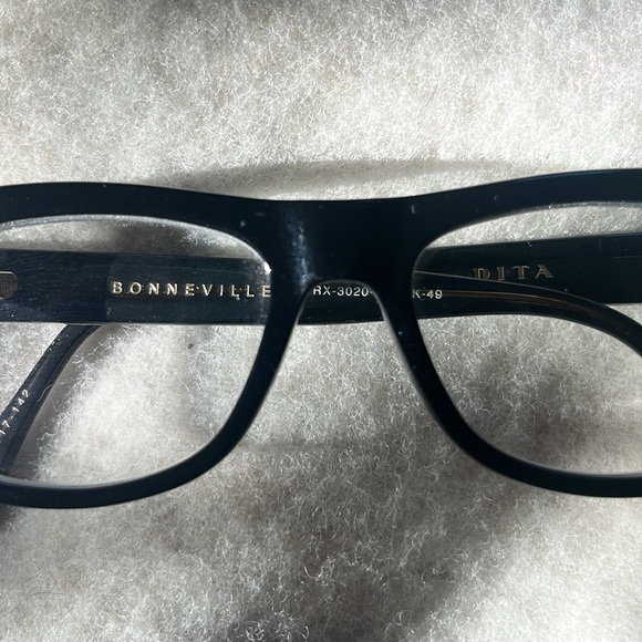 Dita frames - Picture 2 of 8